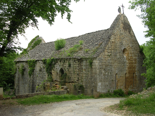 Croix sur toiture église format web